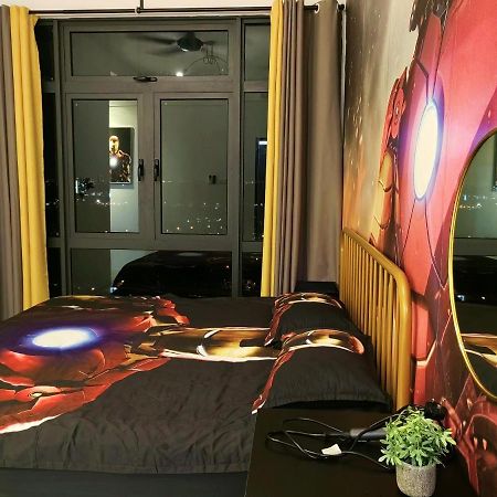 8Scape Residences Batman Vs Ironman@Lsy Home & Leisure Johor Bahru Bagian luar foto