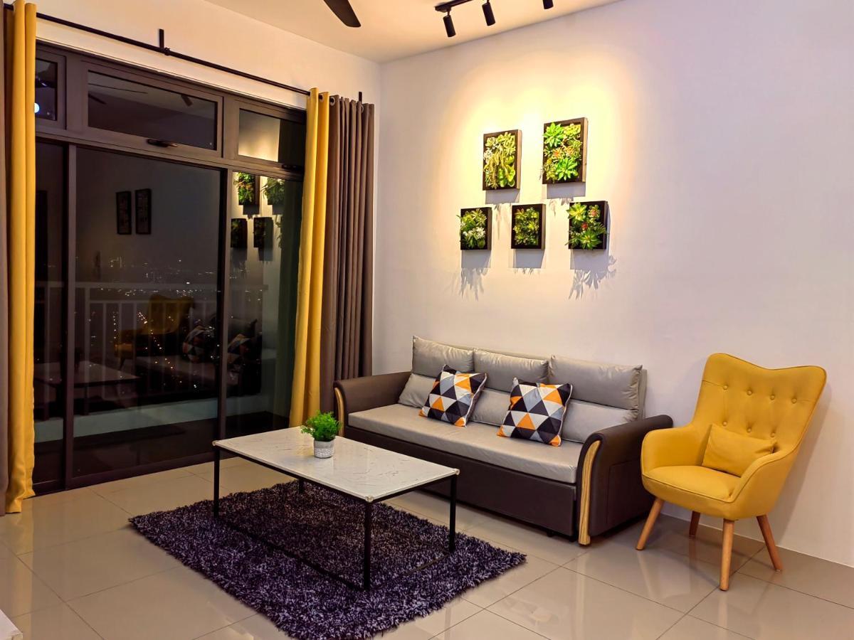 8Scape Residences Batman Vs Ironman@Lsy Home & Leisure Johor Bahru Bagian luar foto