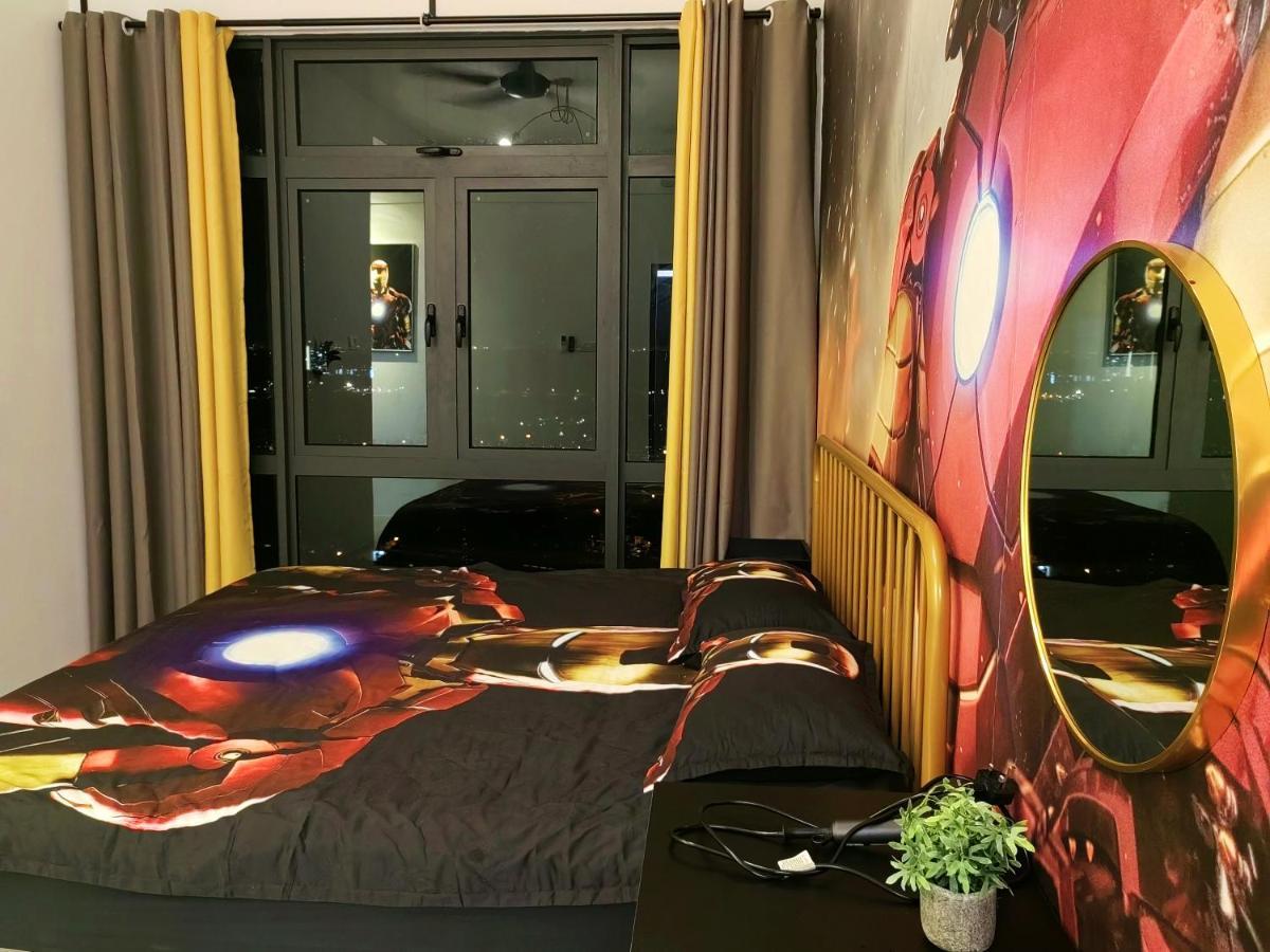 8Scape Residences Batman Vs Ironman@Lsy Home & Leisure Johor Bahru Bagian luar foto